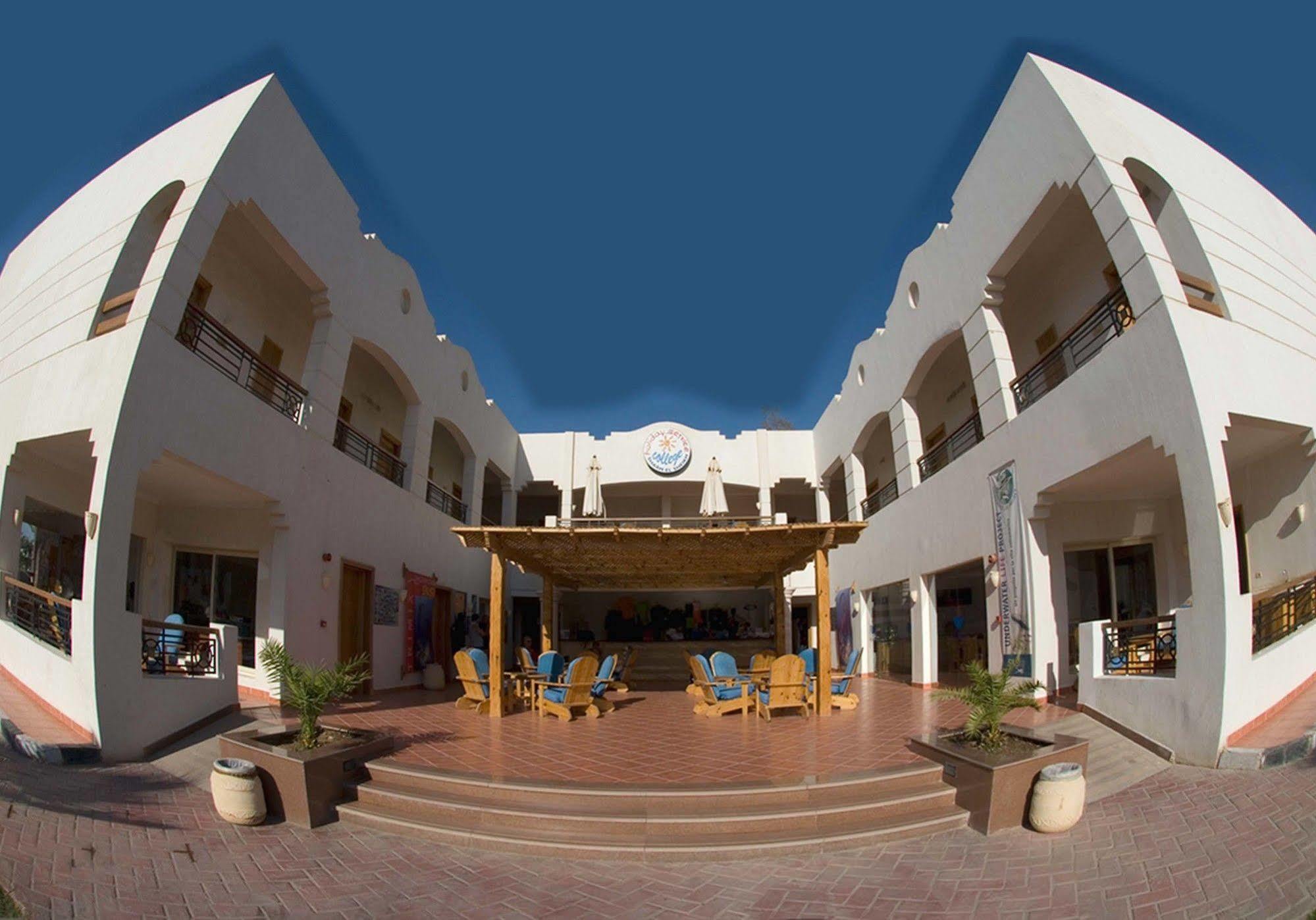 Holiday Service College & Diving Sharm el Sheikh Esterno foto